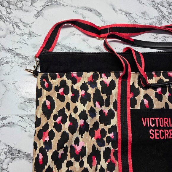 Victoria's Secret Hop Pink Black Tan Animal Print Weekend Duffle Bag - Picture 2 of 8